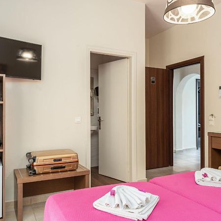 Stathis Beachfront Luxury Rooms Kalamákion Exteriér fotografie