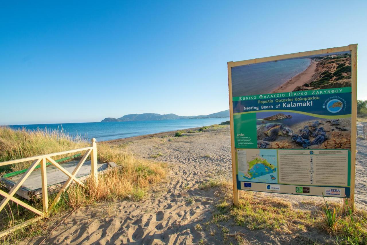 Stathis Beachfront Luxury Rooms Kalamákion Exteriér fotografie
