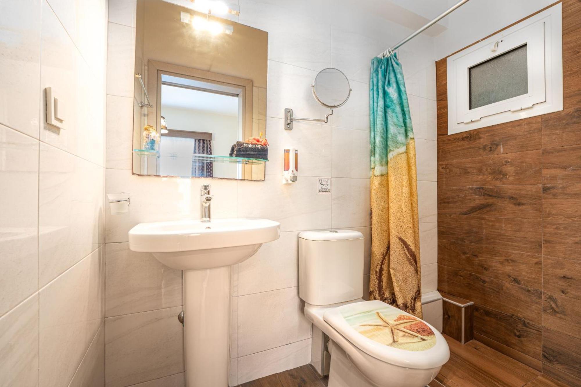 Stathis Beachfront Luxury Rooms Kalamákion Pokoj fotografie
