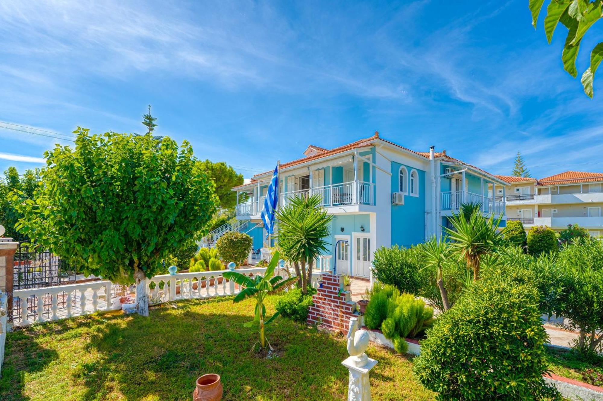 Stathis Beachfront Luxury Rooms Kalamákion Exteriér fotografie